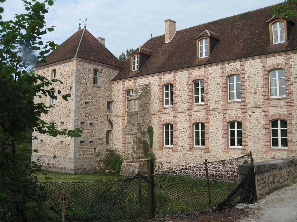 父亲的城堡酒店 Villiers-aux-Corneilles 客房 照片
